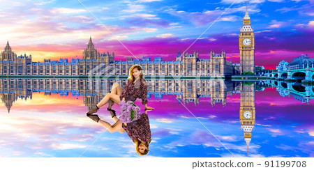 Specular reflection of London sunset Model "victoria boro dinova" Specular reflection of London sunset Model "victoria boro dinova" 91199708