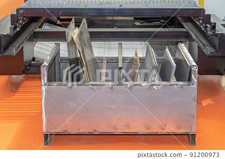 Sheet Metal Holder Workshop Sheet Metal Holder Workshop 91200973