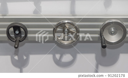 Hand Wheels Cast Iron Hand Wheels Cast Iron 91202178