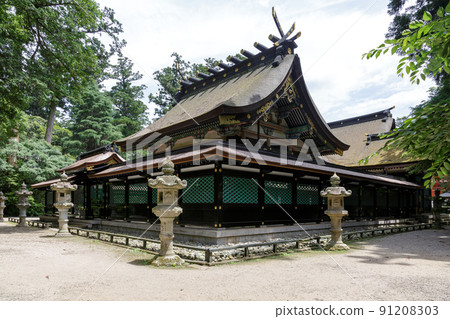 Miyamotoden, Katori-gun, one of the three Togoku companies [Hinohide roof] 91208303
