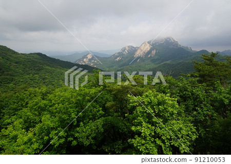 National Park. Kalbawi. Bukhansan. Samgaksan. Fortress Road 91210053