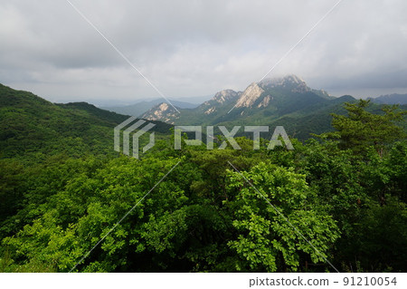 National Park. Kalbawi. Bukhansan. Samgaksan. Fortress Road National Park. Kalbawi. Bukhansan. Samgaksan. Fortress Road 91210054
