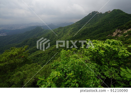 National Park. Kalbawi. Bukhansan. Samgaksan. Fortress Road 91210090