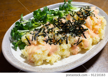 非常美味的日本土豆沙拉 91210163