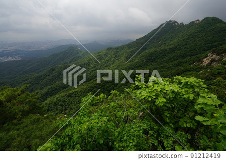 Bukhansan. National Park. Samgaksan. Bohyeonbong. Kalbawi. Daeseongmun. Fortress Road Bukhansan. National Park. Samgaksan. Bohyeonbong. Kalbawi. Daeseongmun. Fortress Road 91212419