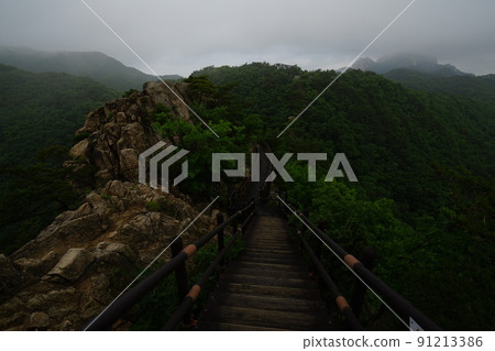 Bukhansan. National Park. Bohyeonbong. Samgaksan. Kalbawi Daeseongmun Bukhansan. National Park. Bohyeonbong. Samgaksan. Kalbawi Daeseongmun 91213386