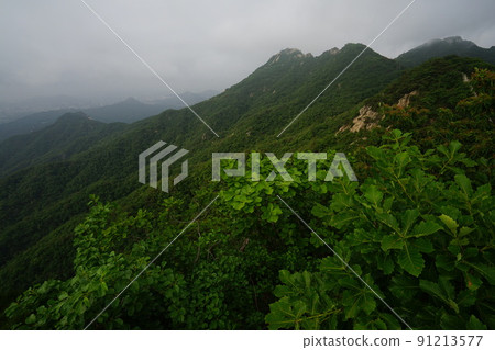 北漢山、國立公園、寶賢峰、三嶽山、甲骨岩、大城門、城池道路 北漢山、國立公園、寶賢峰、三嶽山、甲骨岩、大城門、城池道路 91213577