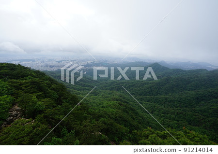 Bukhansan. National Park. Kalbawi. Bohyeonbong. Samgaksan Fortress Trail Bukhansan. National Park. Kalbawi. Bohyeonbong. Samgaksan Fortress Trail 91214014