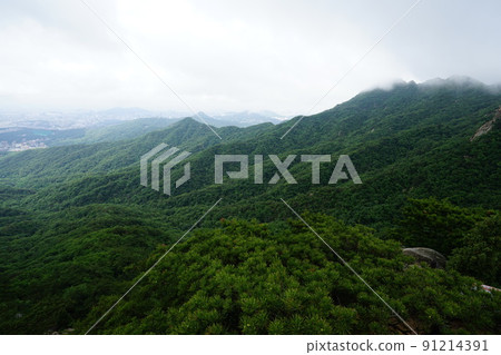 Bukhansan. National Park. Bohyeonbong. Samgaksan. Kalbawi Bukhansan. National Park. Bohyeonbong. Samgaksan. Kalbawi 91214391