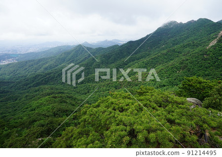 Bukhansan. National Park. Bohyeonbong. Samgaksan. Kalbawi. Fortress Road Bukhansan. National Park. Bohyeonbong. Samgaksan. Kalbawi. Fortress Road 91214495