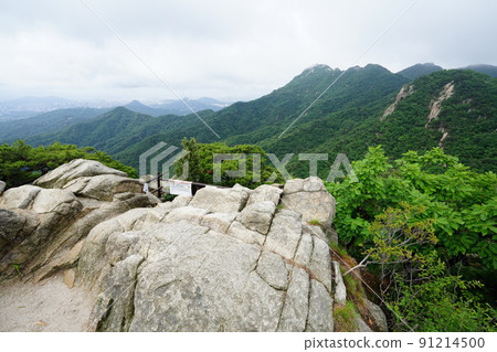 Bukhansan. National Park. Bohyeonbong. Samgaksan. Kalbawi. Fortress Road Bukhansan. National Park. Bohyeonbong. Samgaksan. Kalbawi. Fortress Road 91214500