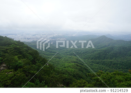 Bukhansan. National Park. Bohyeonbong. Samgaksan. Kalbawi. Fortress Road Bukhansan. National Park. Bohyeonbong. Samgaksan. Kalbawi. Fortress Road 91214529