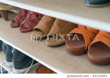 entrance, entranceway, porch 91214841