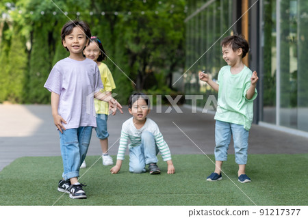 兒童生活方式旅行朋友團體遊戲 91217377