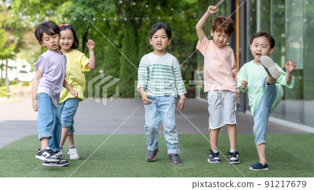 兒童生活方式旅行朋友團體遊戲 91217679