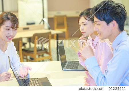 Opportunity_Business Woman Shows Interest 2 Opportunity_Business Woman Shows Interest 2 91225611