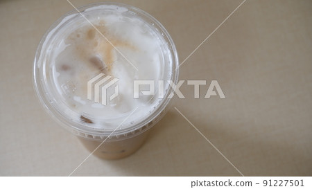 Convenience cup ice cafe au lait Convenience cup ice cafe au lait 91227501