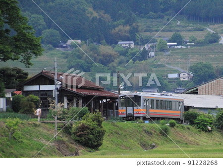 Mimasaka-Takio Station, a wooden station building on the JR Imbi Line that runs through Okayama Prefecture Mimasaka-Takio Station, a wooden station building on the JR Imbi Line that runs through Okayama Prefecture 91228268