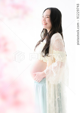 Beautiful woman maternity photo Beautiful woman maternity photo 91229748
