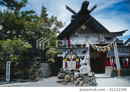 Koomitake Shrine (early summer, sunny weather, Mt. Fuji, 5th station) 91232306