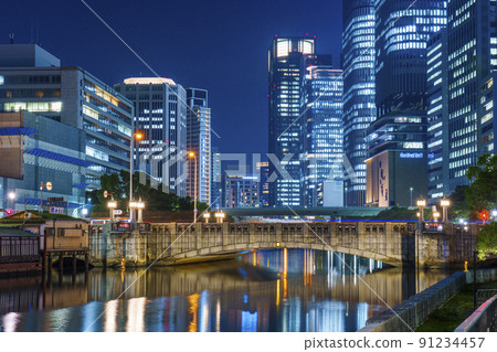 Night view of Yodoyabashi, Nakanoshima, Osaka Night view of Yodoyabashi, Nakanoshima, Osaka 91234457