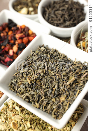 Concept of cooking tea with different types of tea, close up Concept of cooking tea with different types of tea, close up 91235514