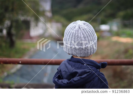 Boy back view Boy back view 91236863