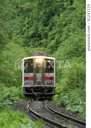 從西女滿別站出發的石北本線普通列車石北線紀羽54普通列車 從西女滿別站出發的石北本線普通列車石北線紀羽54普通列車 91241229