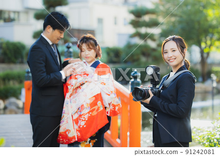 出差拍攝女攝影師 出差拍攝女攝影師 91242081