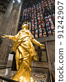 Statue in Milan Cathedral 91242907