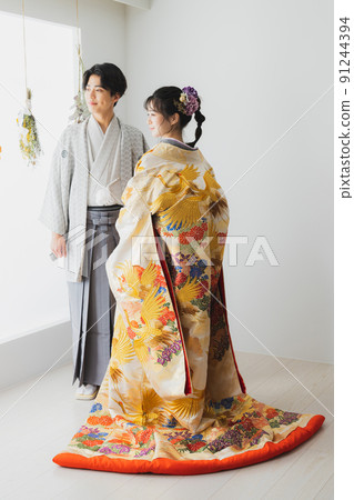 Bride and groom bouquet 91244394