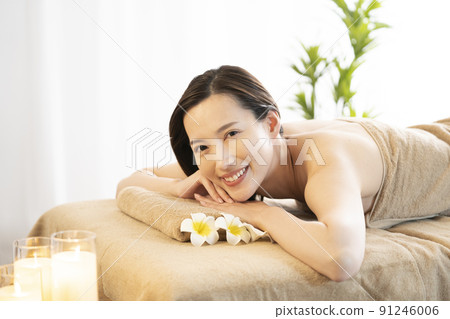 Esthetic woman relax Esthetic woman relax 91246006