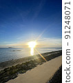 Take a walk along the sea in the resort area 91248071