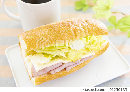 Delicious French bread Jambon sandwich and coffee Delicious French bread Jambon sandwich and coffee 91250185