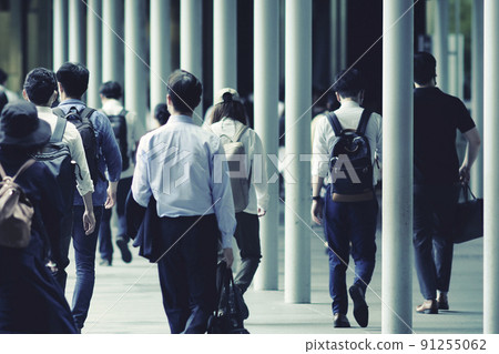 Morning commuting business image 91255062