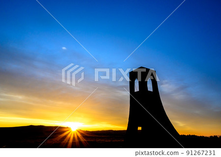 [Nagano Prefecture] Utsukushigahara Plateau at Dawn 91267231