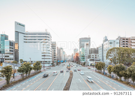 Main street in a big city (Sakura-dori, Nagoya) 91267311