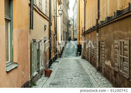 Old cobbled street of Stockholm 91280741