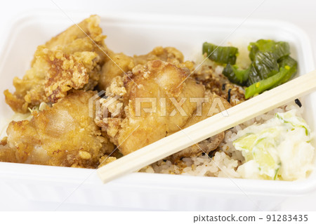 Delicious fried chicken lunch Delicious fried chicken lunch 91283435