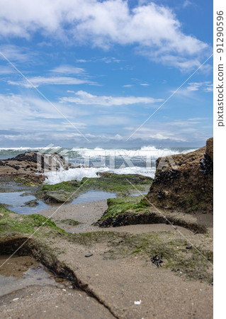 茨城縣日立市初崎海岸的岩石地帶 91290596