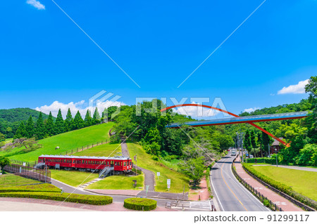 Kuragaike Park, a landscape full of greenery <Toyota City, Aichi Prefecture> 91299117