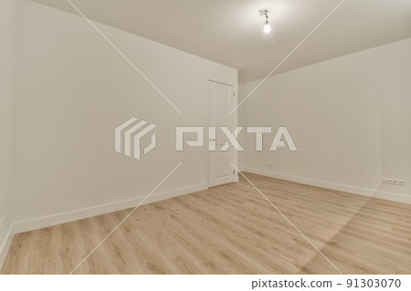 A cozy and spacious empty room in a luxury house 91303070
