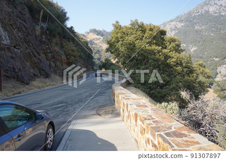 Drive scenery of Sequoia National Park, California 91307897