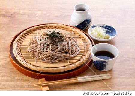 吃蕎麥麵 91325376