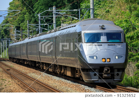 JR Kyushu 787 series limited express train 91325652
