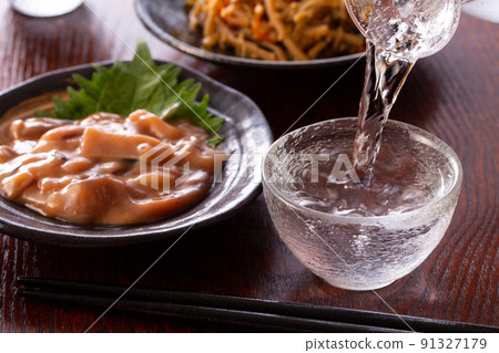 pour cold sake pour cold sake 91327179