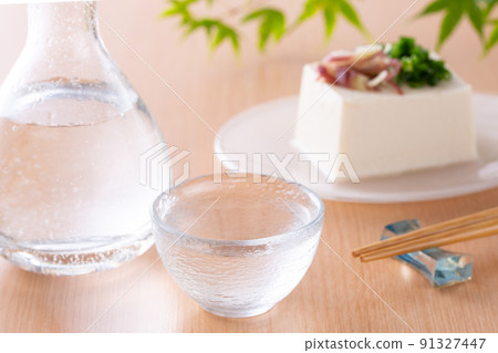 冷酒和冷豆腐 91327447