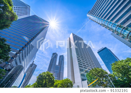 Tokyo cityscape in Japan 3 consecutive hot days, June, but Shinjuku subcenter like midsummer. Tokyo Metropolitan Government in the back = 27th 91332191