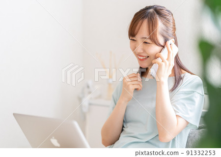 欣喜的女人 91332253