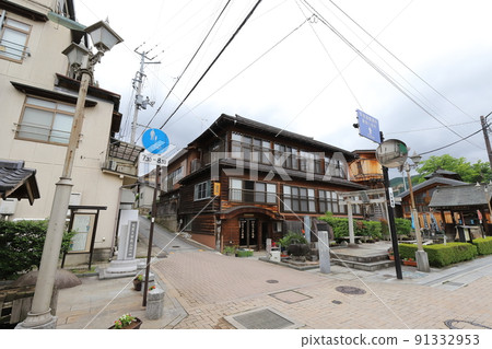 Fukushima Fukushima City Iizaka Onsen old townscape (Horieya Ryokan) 91332953